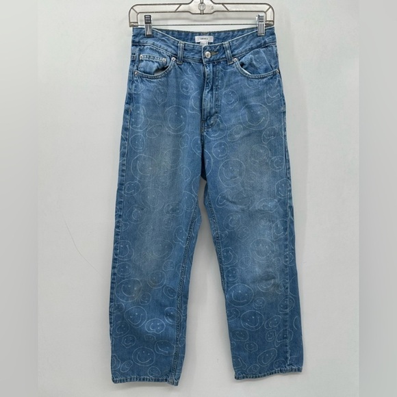 FOREVER 21 Smiley face high waisted straight leg woman's jean.  26 - Picture 1 of 14